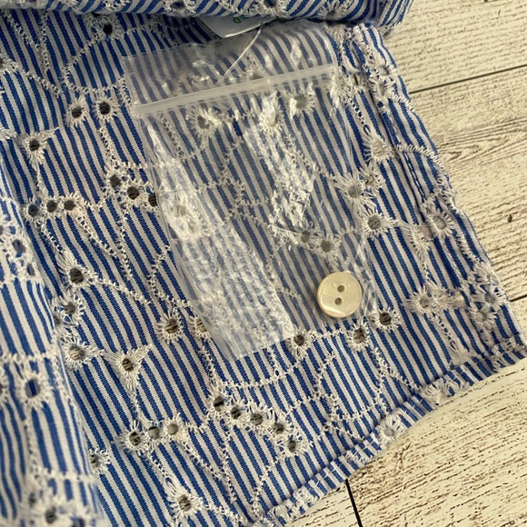 LIKE NEW Lilly Pulitzer top - Picture 3 of 5